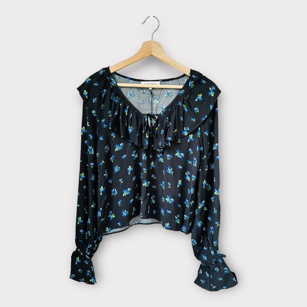 NWT WeWoreWhat Floral Blouse,‎ size S